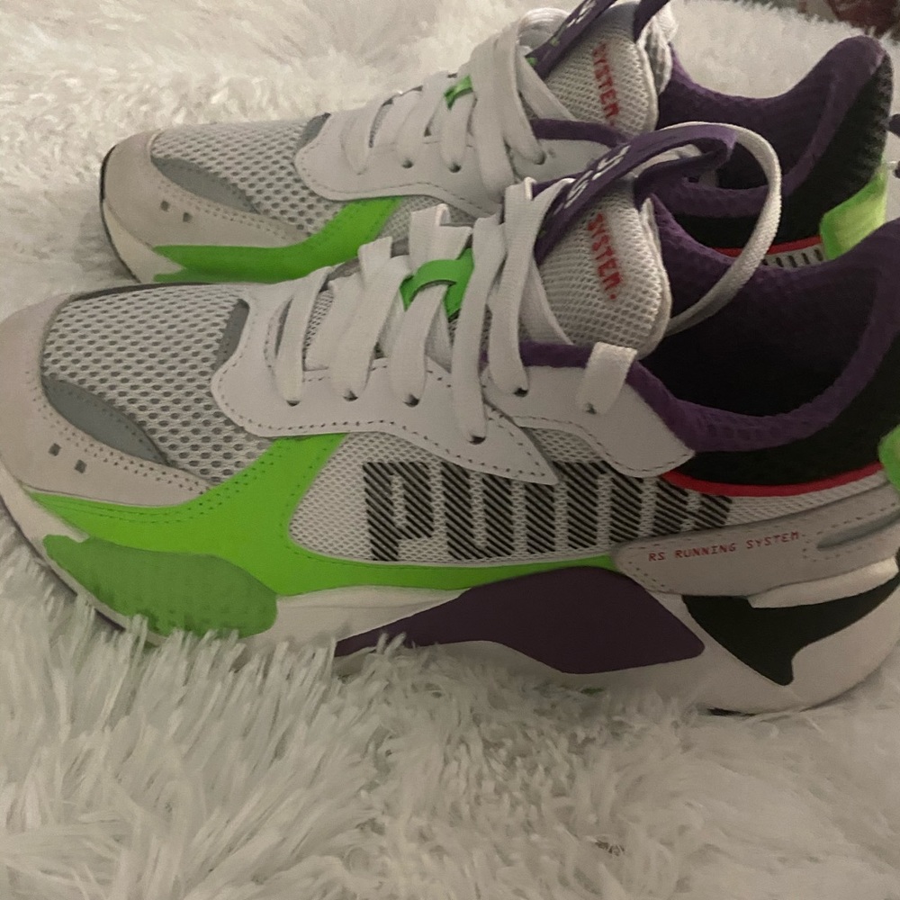 Puma Sneakers wore 1 time